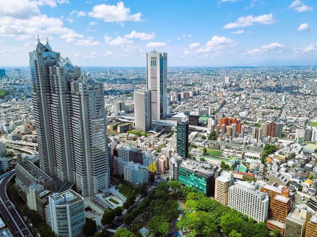 Japan’s Rising University Costs Push Families to Prepare Earlier for College Life