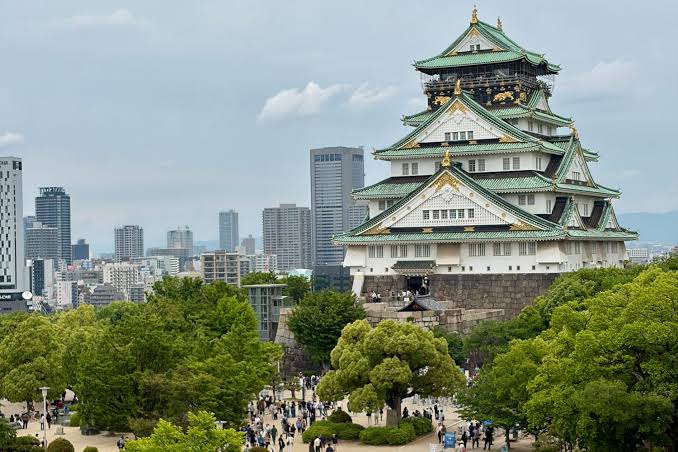 Osaka Opens a Virtual Education-Support Center for Students Who Cannot Attend School
