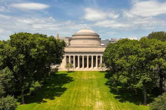MIT Launches Civil Discourse Initiative to Help Students Navigate Difficult Conversations
