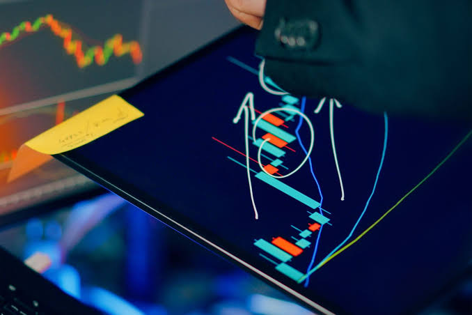 Elevance Health Stock Rises After the Insurer Beats Expectations and Raises Its 2026 Outlook