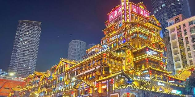 China Eliminates More Than 12,000 University Degree Programs as Higher Education Shifts Toward AI