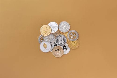 USDT and USDC Are Splitting the Stablecoin Market Into Payments and DeFi